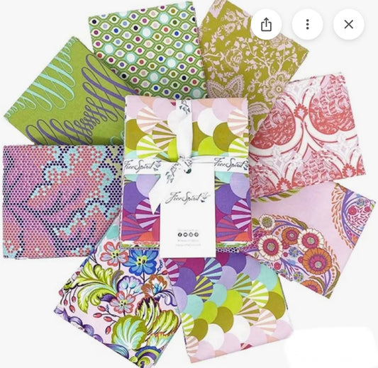 Penelope’s Stash - Fat Quarter Bundle of Parisville